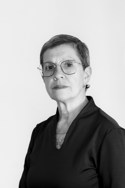 File:Peäske, Eda (foto Rünno Lahesoo, allikas Rahvusooper Estonia).jpg